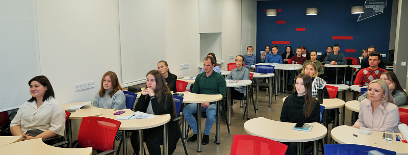 Педагоги гимназии участвуют в региональной школе Наставников.