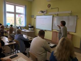 В рамках плана работы на 2024-2025 учебный год была проведена рабочая встреча педагогического коллектива по организации проектной деятельности на уровнях основного и среднего общего образования (5-11 классы). .