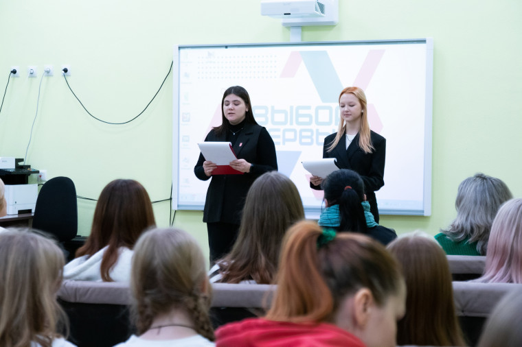 В корпусе по ул. Петрозаводская четыре прошло открытие школьного гимназического пространства..