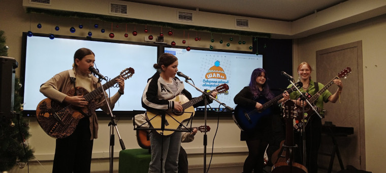 Наши гимназисты приняли участие в «Северной Школе авторской песни».