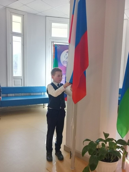Состоялась очередная церемония поднятия флагов Российской Федерации и Республики Коми.